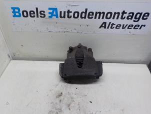 Used Front brake calliper, right Opel Zafira (M75) 1.9 CDTI Price € 35,00 Margin scheme offered by Boels Autodemontage