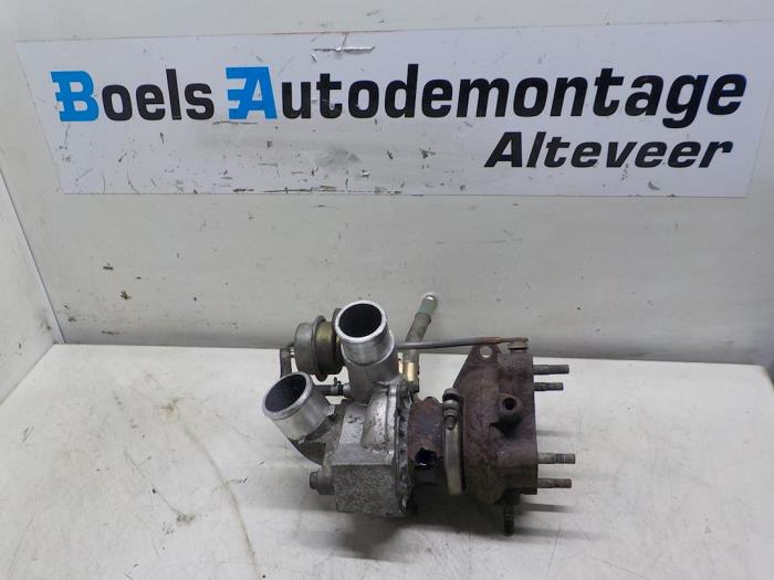 Usagé Turbo Toyota Corolla Verso (E12) 2.0 D-4D 16V 90 Prix € 100,00 Règlement à la marge proposé par Boels Autodemontage