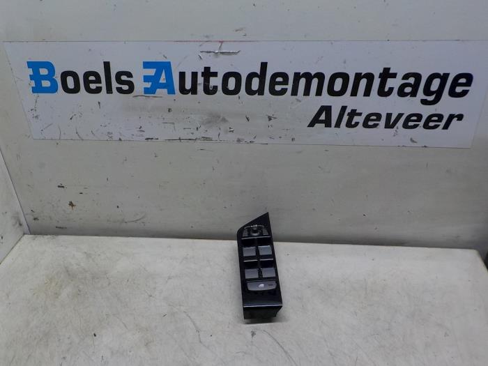 Usados Interruptor combinado de ventanillas Landrover Range Rover Evoque (LVJ/LVS) 2.2 SD4 16V 5-drs. Precio € 125,00 Norma de margen ofrecido por Boels Autodemontage