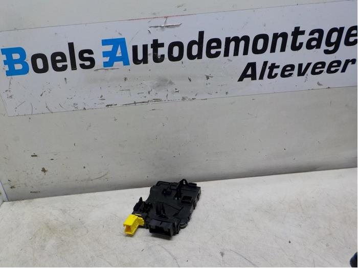Used Computer, miscellaneous Volkswagen Golf V (1K1) 1.9 TDI Price € 30,00 Margin scheme offered by Boels Autodemontage