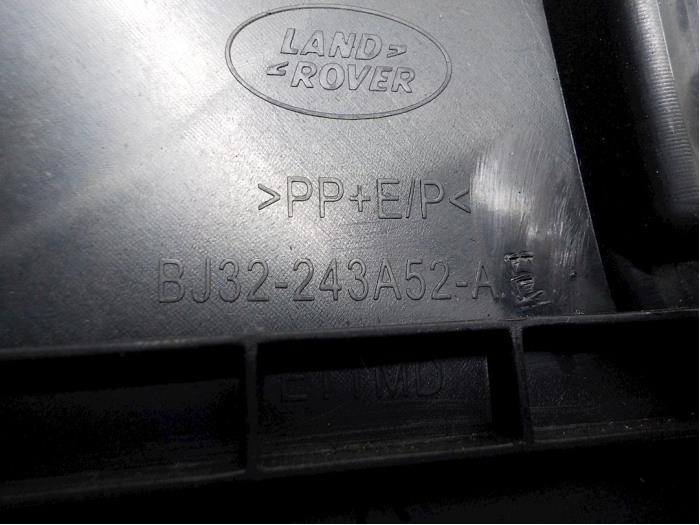 Slupek srodkowy prawy z Land Rover Range Rover Evoque (LVJ/LVS) 2.2 SD4 16V 5-drs. 2013