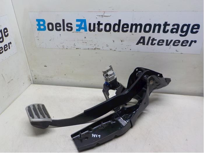 Używane Pedal hamulca Landrover Range Rover Evoque (LVJ/LVS) 2.2 SD4 16V 5-drs. Cena € 25,00 Procedura marży oferowane przez Boels Autodemontage
