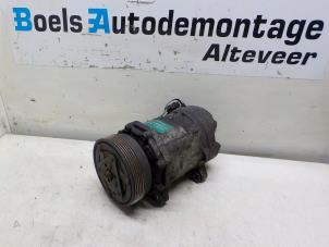 Usados Bomba de aire acondicionado Volkswagen Golf IV (1J1) 2.3 V5 GTI Precio € 50,00 Norma de margen ofrecido por Boels Autodemontage