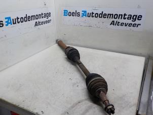Used Front drive shaft, right Renault Megane II Grandtour (KM) 1.6 16V Price on request offered by Boels Autodemontage