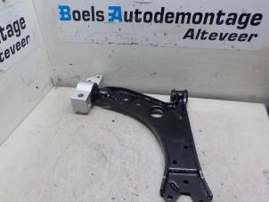 Neuf Bras de suspension avant droit Volkswagen Golf V (1K1) Prix € 42,35 Prix TTC proposé par Boels Autodemontage