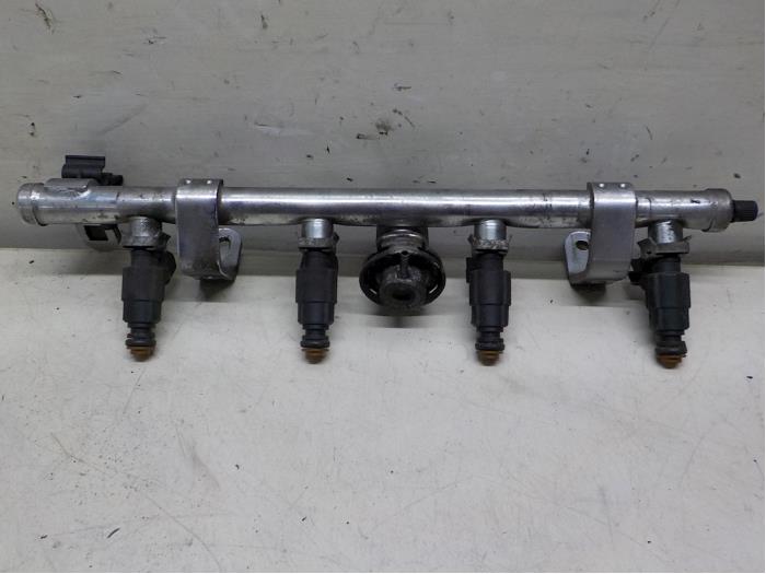 Mini One Fuel Injector Fuel injector nozzle Mini ONE - W10B16A - Boels Autodemontage