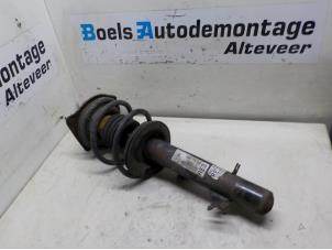 Used Front shock absorber rod, right Mini ONE Price € 35,00 Margin scheme offered by Boels Autodemontage