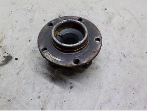 Used Front wheel bearing BMW 5 serie (E39) 535i 32V Price € 35,00 Margin scheme offered by Boels Autodemontage