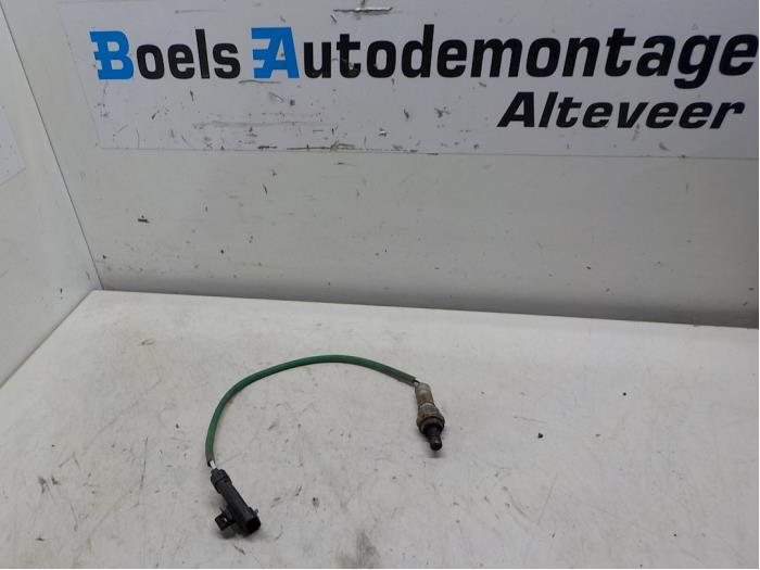 Sonde lambda Renault Clio III (BR/CR), 2005 / 2014 1.2 16V 75, Berline avec hayon arrière, Essence, 1 149cc, 55kW (75pk), FWD, D4F740; D4FD7; D4F706; D4F764; D4FE7, 2005-06 / 2014-12, BR/CR1J; BR/CRCJ; BR/CR1S; BR/CR9S; BR/CRCS; BR/CRFU; BR/CR3U; BR/CRP3 (Occasion)