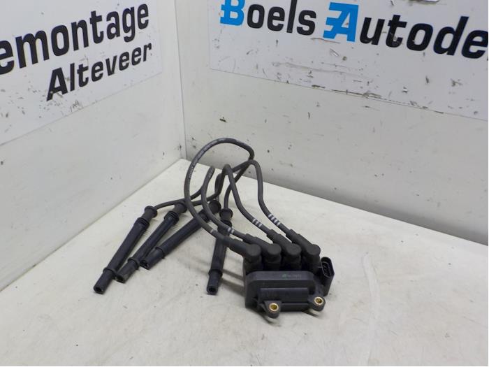 Begagnade Tändspole Dacia Sandero I (BS) 1.2 16V Pris € 25,00 Marginaltabell erbjuds av Boels Autodemontage