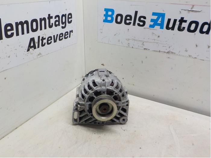 Dynamo Dacia Sandero I (BS), 2008 / 2013 1.2 16V, Fließheck, Benzin, 1.149cc, 55kW (75pk), FWD, D4F732; D4FF7, 2008-11 / 2013-06, BSDA1; BSDBN; BSDM2; BSRA1; BSRBN (Gebraucht)