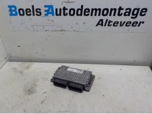 Usagé Ordinateur réservoir automatique Renault Grand Scénic II (JM) 2.0 16V Prix sur demande proposé par Boels Autodemontage