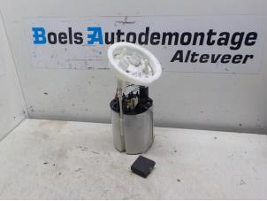 Usados Bomba eléctrica de combustible BMW 3 serie (E90) 318i 16V Precio € 50,00 Norma de margen ofrecido por Boels Autodemontage