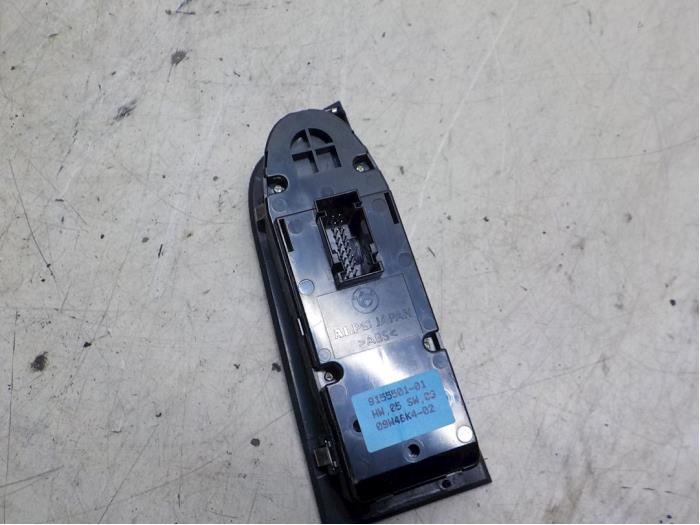 Multi-functional window switch from a BMW 3 serie (E90) 318i 16V 2008
