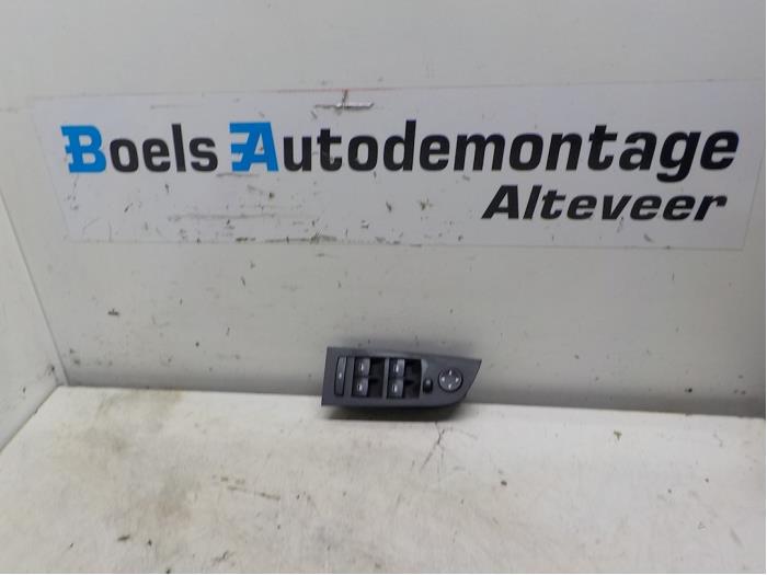 Usados Interruptor combinado de ventanillas BMW 3 serie (E90) 318i 16V Precio € 35,00 Norma de margen ofrecido por Boels Autodemontage
