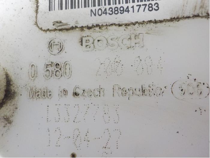 Electric fuel pump from a Opel Corsa D 1.4 Euro 5 2011