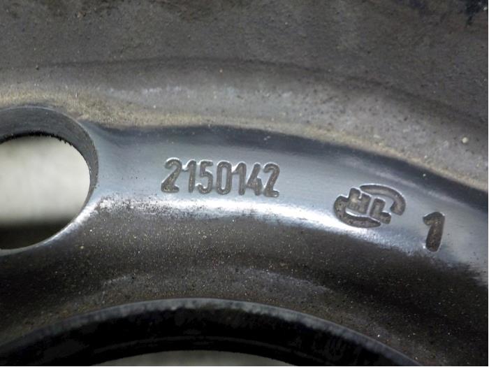 Wheel from a Opel Omega B (25/26/27) 2.5 TD 2000