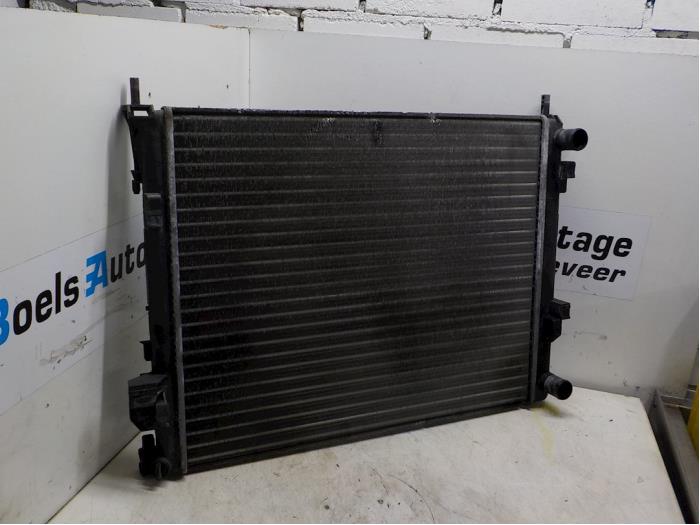 Usagé Radiateur Opel Vivaro 1.9 DI Prix € 35,00 Règlement à la marge proposé par Boels Autodemontage