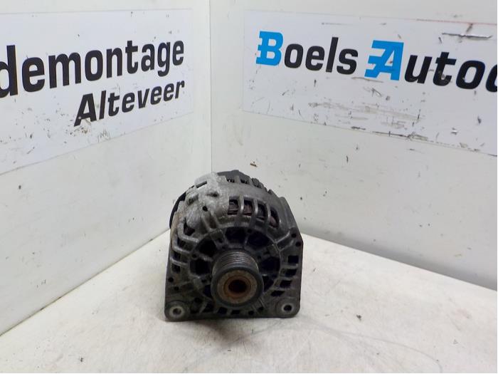 Gebrauchte Dynamo Opel Movano Combi 2.2 DTI Preis € 50,00 Margenregelung angeboten von Boels Autodemontage