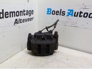 Used Front brake calliper, left Opel Movano Combi 2.2 DTI Price € 35,00 Margin scheme offered by Boels Autodemontage