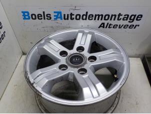 Used Wheel Kia Sorento I (JC) 2.5 CRDi 16V Price € 30,00 Margin scheme offered by Boels Autodemontage