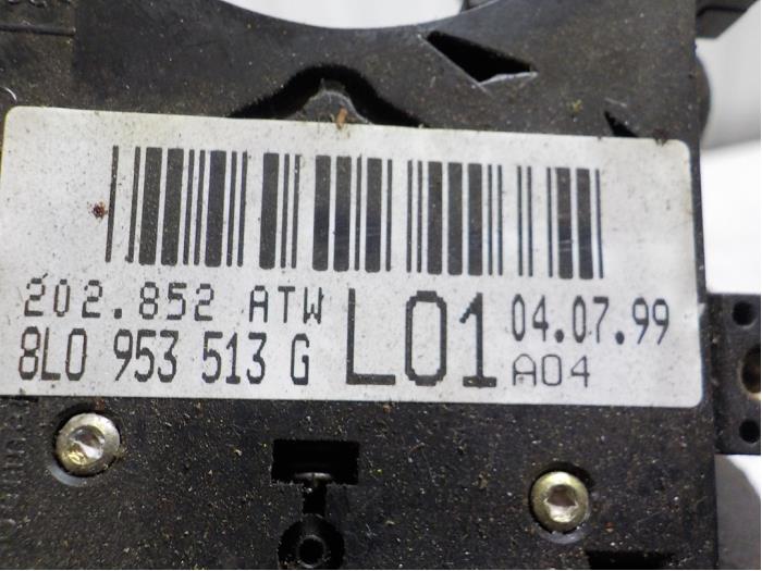 Interruptor combinado columna de dirección de un Audi TT 2001