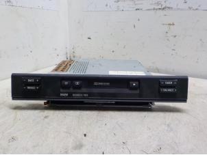 Used Radio/cassette player BMW 5 serie (E39) 523i 24V Price € 40,00 Margin scheme offered by Boels Autodemontage