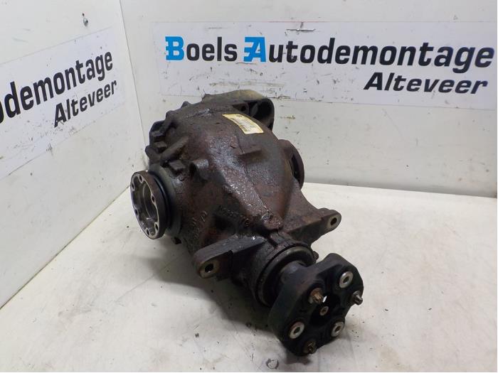 Rear differential from a BMW 3 serie (E90) 320d 16V 2007