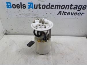 Usagé Pompe carburant électrique Opel Corsa D 1.2 16V Prix € 35,00 Règlement à la marge proposé par Boels Autodemontage