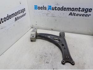 Usagé Bras de suspension avant gauche Seat Altea XL (5P5) 1.9 TDI Prix sur demande proposé par Boels Autodemontage