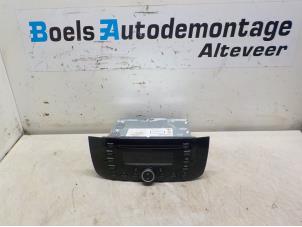 Gebrauchte Radio CD Spieler Fiat Punto Evo (199) 1.3 JTD Multijet 85 16V Euro 5 Preis € 50,00 Margenregelung angeboten von Boels Autodemontage