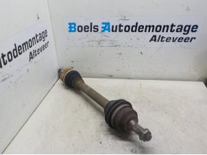 Used Front drive shaft, left Peugeot 207 SW (WE/WU) 1.6 HDi 16V Price € 40,00 Margin scheme offered by Boels Autodemontage