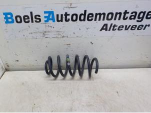 Used Rear coil spring Renault Clio IV (5R) 0.9 Energy TCE 90 12V Price € 25,00 Margin scheme offered by Boels Autodemontage