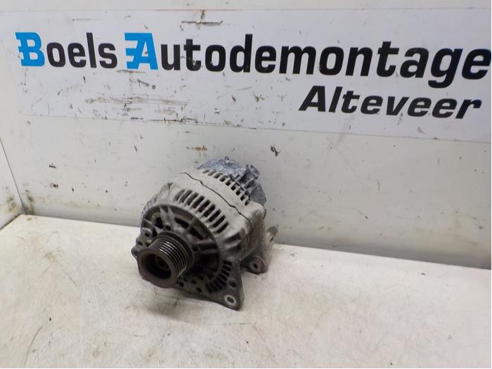 Used Dynamo Volkswagen Polo III (6N1) 1.4i 60 Price € 25,00 Margin scheme offered by Boels Autodemontage
