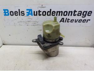 Used Power steering pump Volvo V50 (MW) 2.0 D 16V Price on request offered by Boels Autodemontage