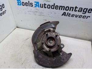Used Front wheel hub Volvo V50 (MW) 2.0 D 16V Price on request offered by Boels Autodemontage