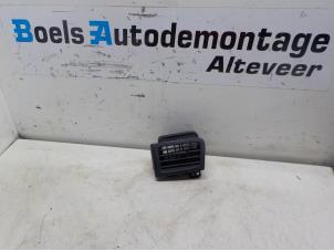 Usagé Grille aération tableau de bord Kia Picanto (TA) 1.0 12V Prix € 20,00 Règlement à la marge proposé par Boels Autodemontage