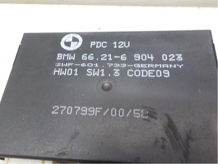 Module PDC d'un BMW 3 serie (E46/4) 320d 16V 2004