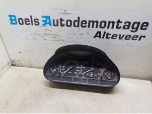 Used Odometer KM BMW 3 serie (E46/4) 320d 16V Price € 75,00 Margin scheme offered by Boels Autodemontage