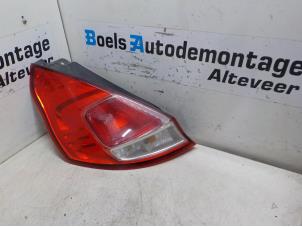 Usados Luz trasera izquierda Ford Fiesta 6 (JA8) Precio € 35,00 Norma de margen ofrecido por Boels Autodemontage