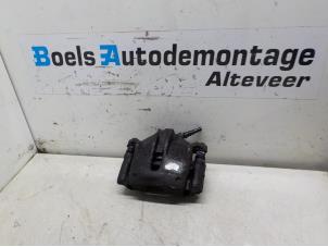 Used Front brake calliper, left Citroen C4 Berline (LC) 1.6 16V Price € 35,00 Margin scheme offered by Boels Autodemontage
