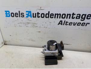 Gebrauchte ABS Pumpe Renault Twingo II (CN) 1.5 dCi 90 FAP Preis auf Anfrage angeboten von Boels Autodemontage