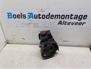 Used Power steering pump Peugeot 206 (2A/C/H/J/S) 1.9 D Price € 25,00 Margin scheme offered by Boels Autodemontage