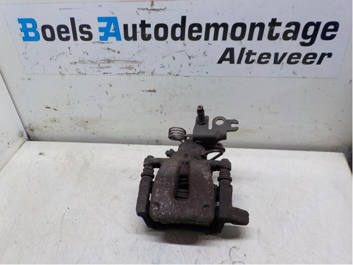 Gebrauchte Bremszange rechts hinten Volkswagen Caddy III (2KA,2KH,2CA,2CH) 2.0 SDI Preis € 40,00 Margenregelung angeboten von Boels Autodemontage