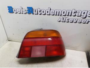 Używane Tylne swiatlo pozycyjne prawe BMW 5 serie (E39) 525 tds Cena € 35,00 Procedura marży oferowane przez Boels Autodemontage