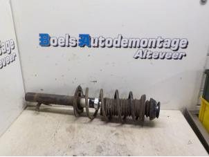 Used Front shock absorber rod, right Toyota Aygo (B10) 1.0 12V VVT-i Price on request offered by Boels Autodemontage