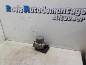 Usagé Pompe ABS Renault Modus/Grand Modus (JP) 1.2 16V Prix sur demande proposé par Boels Autodemontage