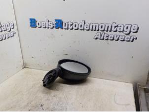 Used Wing mirror, right BMW Mini One/Cooper (R50) 1.6 16V Cooper Price € 35,00 Margin scheme offered by Boels Autodemontage