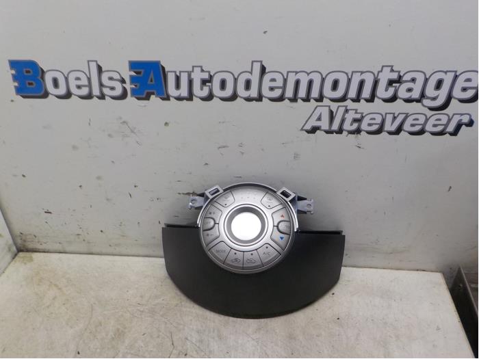 Używane Panel climatronic Nissan Micra (K13) 1.2 12V Cena € 50,00 Procedura marży oferowane przez Boels Autodemontage