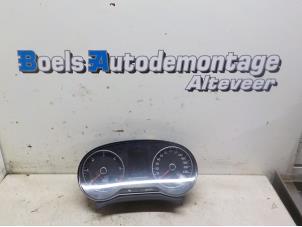 Usados Panel de instrumentación Volkswagen Amarok 2.0 TDI 16V 4Motion Precio € 75,00 Norma de margen ofrecido por Boels Autodemontage